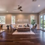686 Geneva - spacious great room