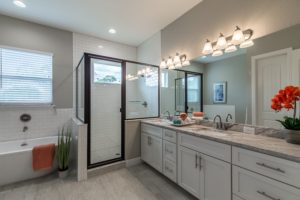 3914 N. Ridge Ave-Master-Bath1
