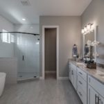 3916.5-N-Ridge-Ave-Master-Bath1