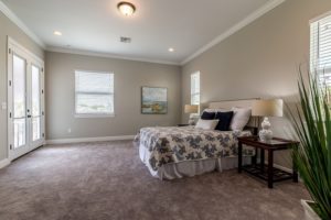 3916.5-N-Ridge-Ave-Master-Bedroom2